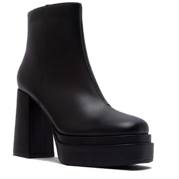 Last Pair! Qupid Black Elevated Zip Up Chunky Heel Platform Moto Boot Ankle Boot - Picture 2 of 5